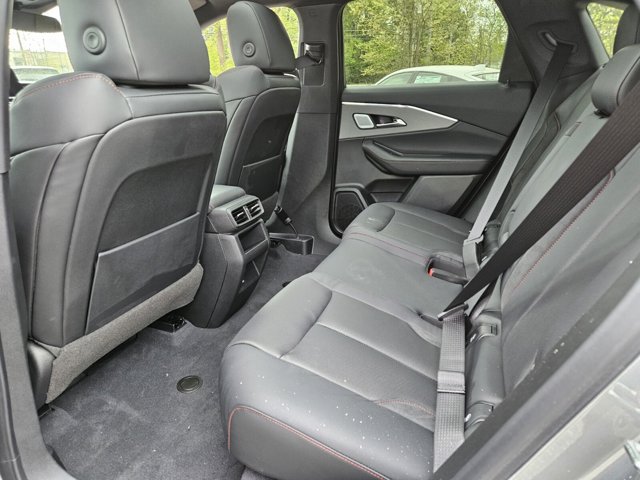 Vehicle image 9 of 13