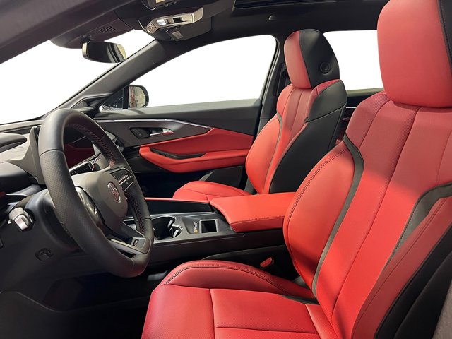 Vehicle image 16 of 40