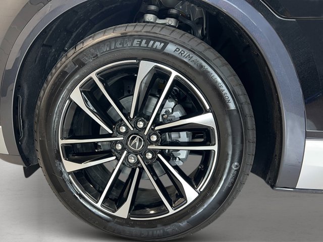 Vehicle image 15 of 40