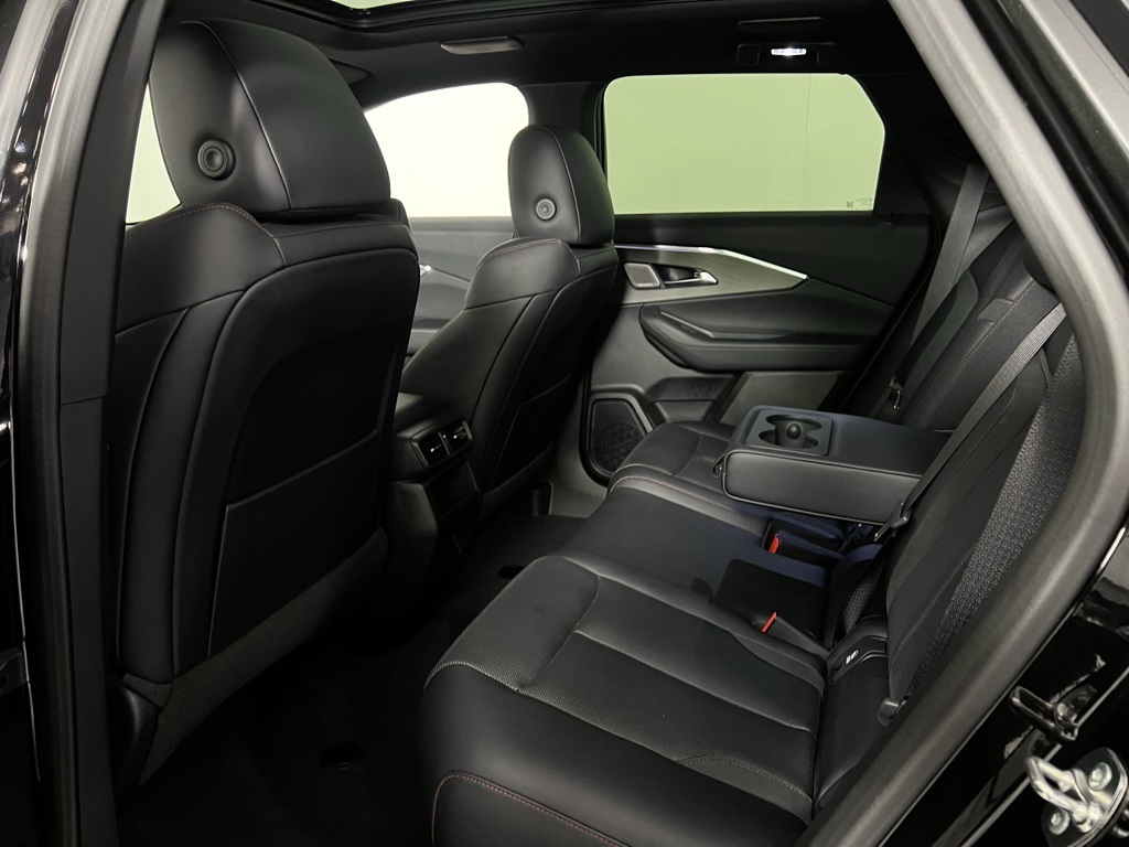 Vehicle image 26 of 62
