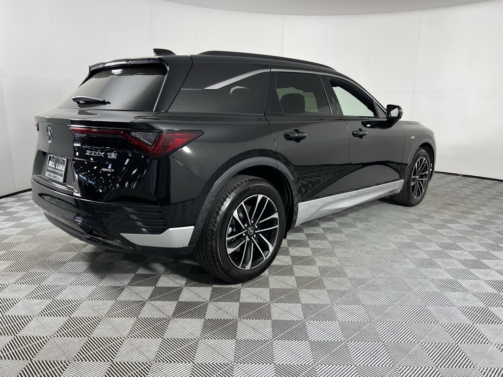 Vehicle image 6 of 62