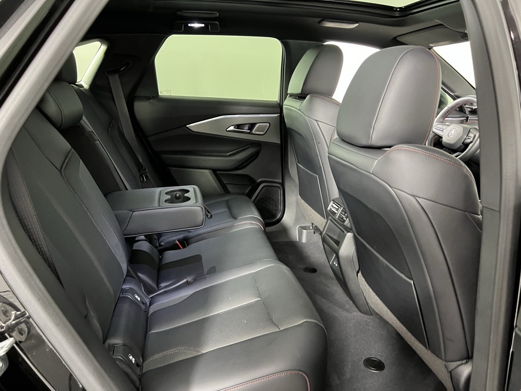 Vehicle image 30 of 62