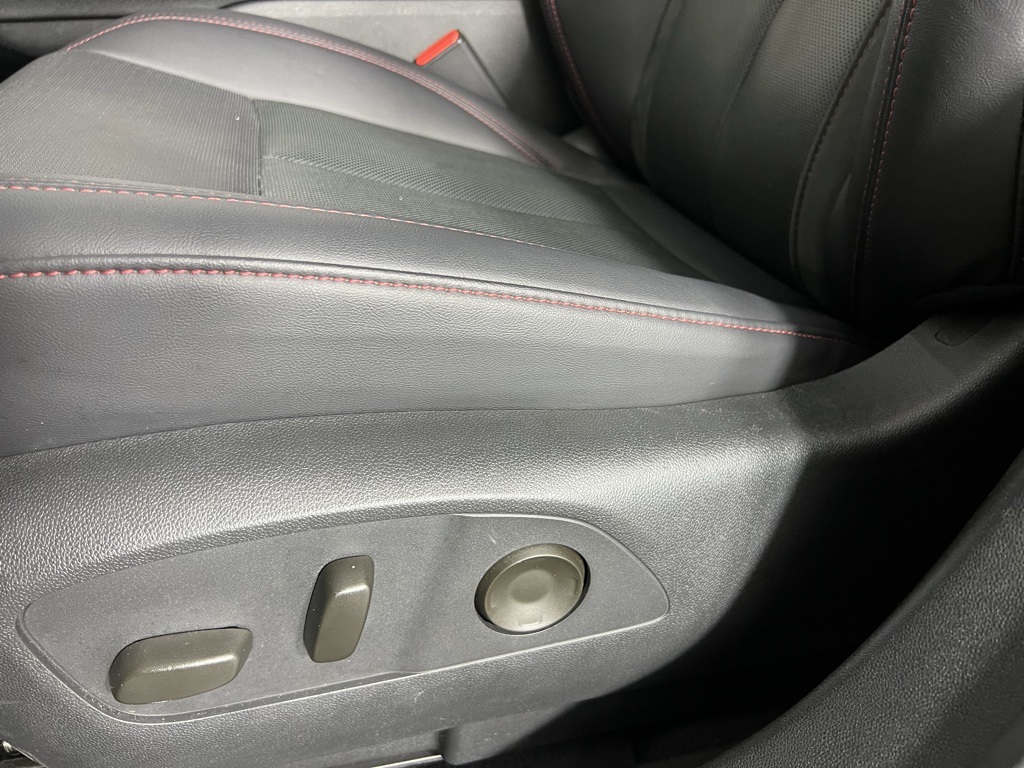 Vehicle image 23 of 62