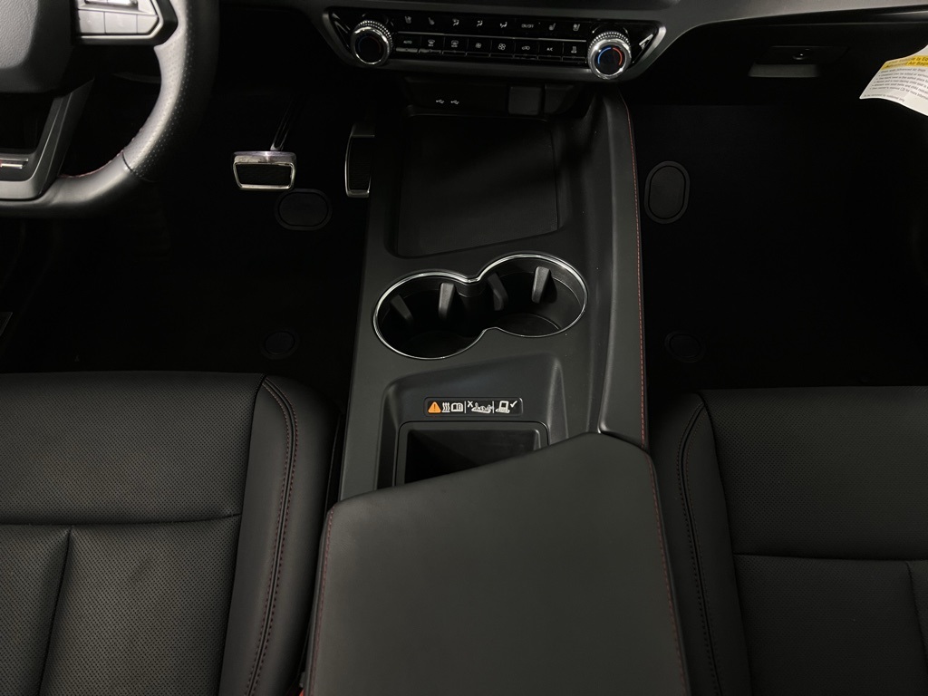 Vehicle image 17 of 62
