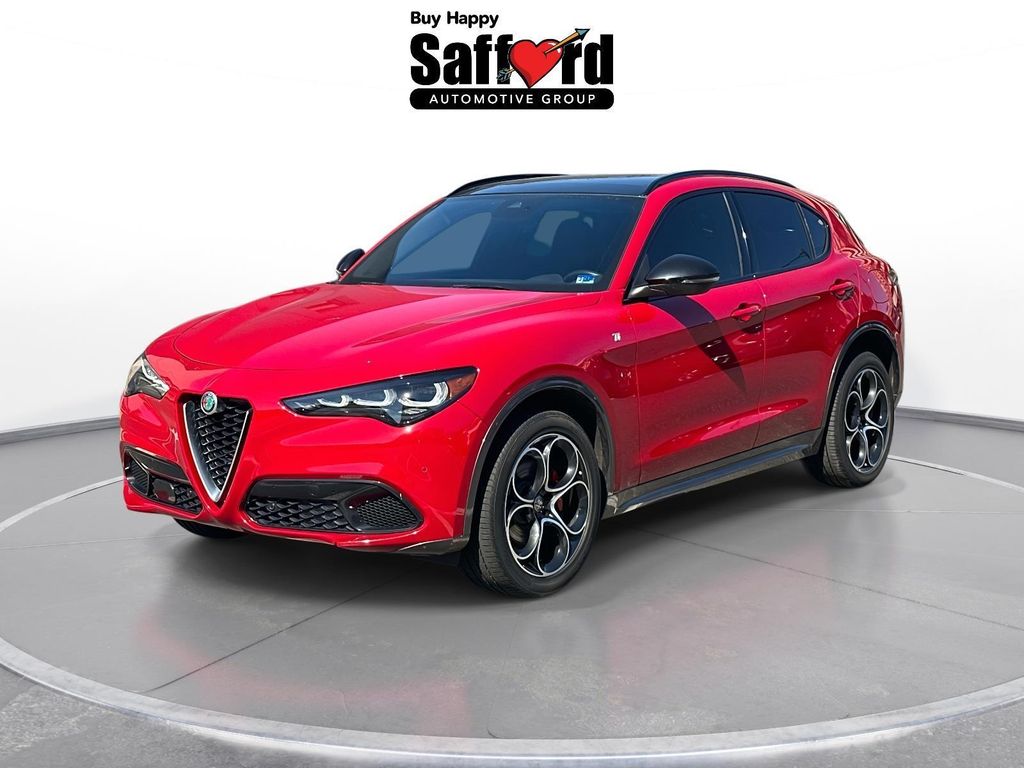2024 Alfa Romeo Stelvio Ti Image 1 of 30
