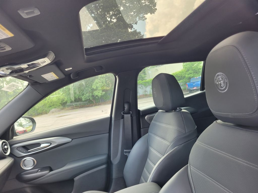 2024 Alfa Romeo Tonale Veloce Image 11 of 18