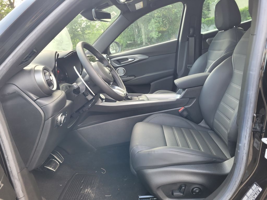 2024 Alfa Romeo Tonale Veloce Image 9 of 18