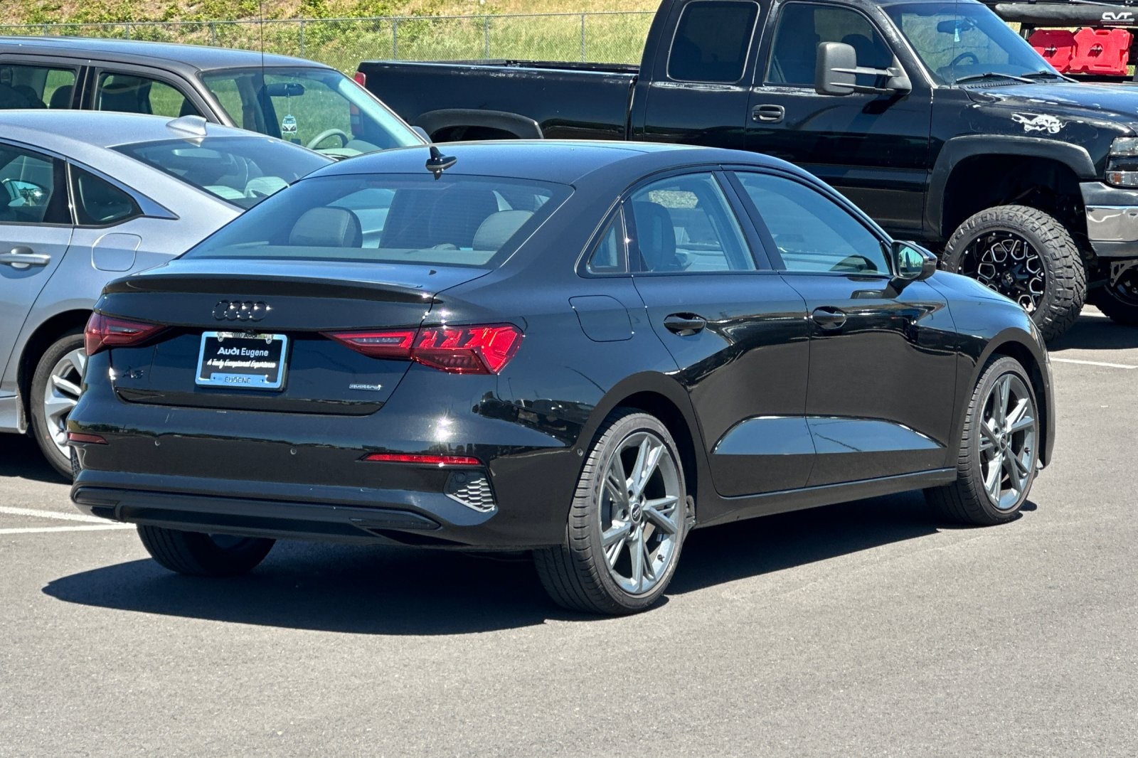 Vehicle image 5 of 34