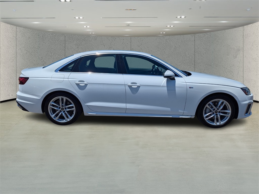Vehicle image 4 of 30