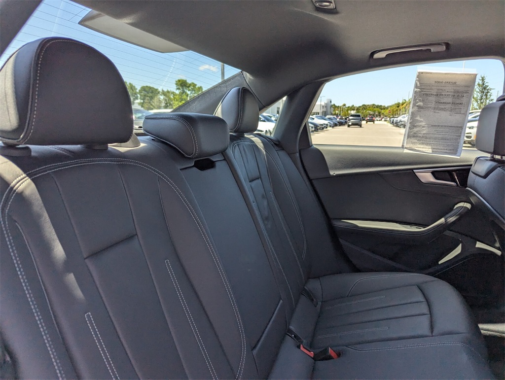 Vehicle image 10 of 30