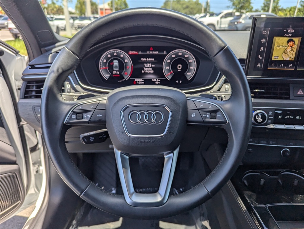 Vehicle image 27 of 30