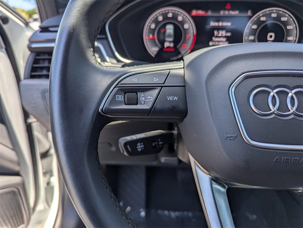 Vehicle image 22 of 30