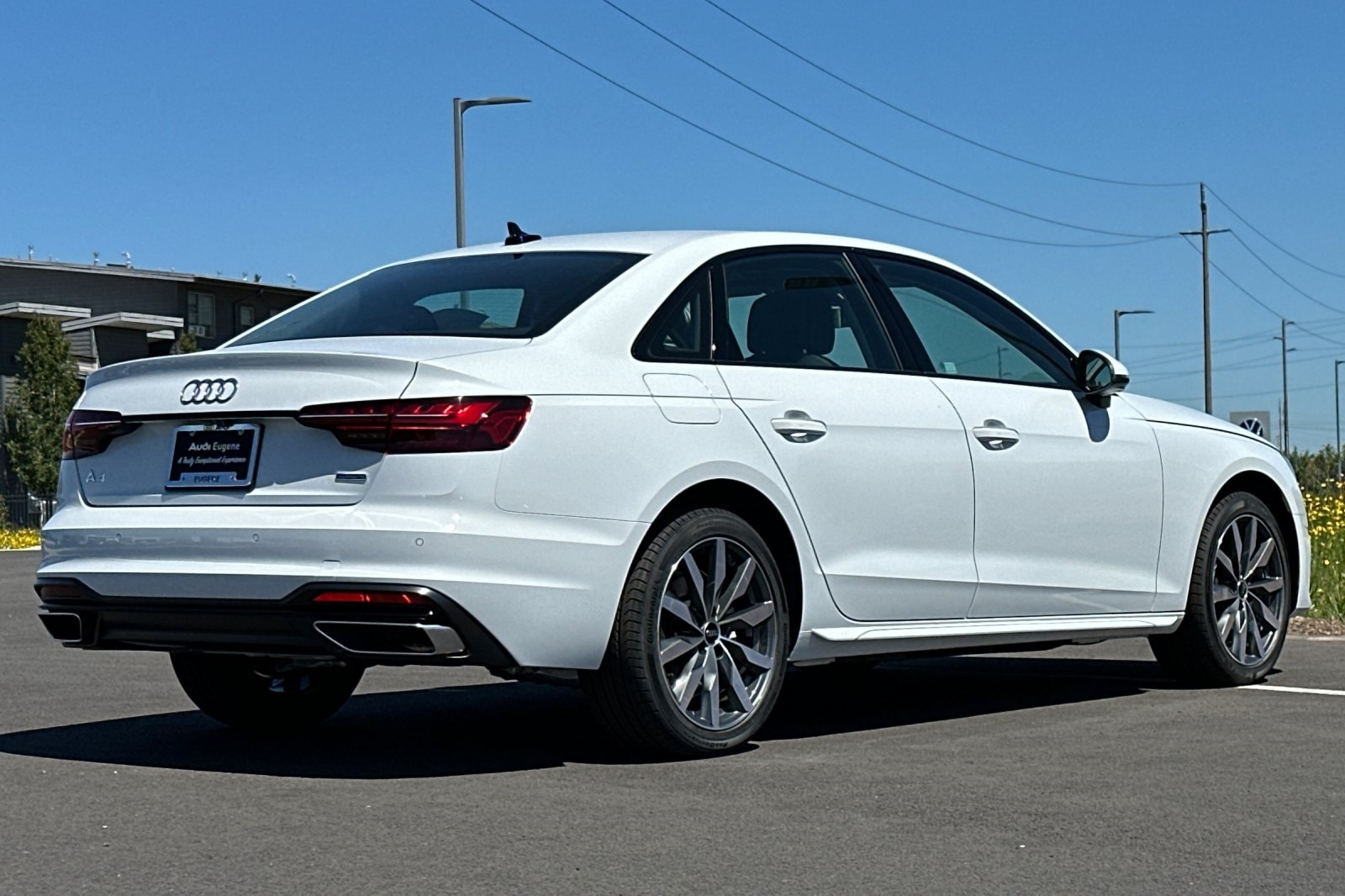 Vehicle image 6 of 25