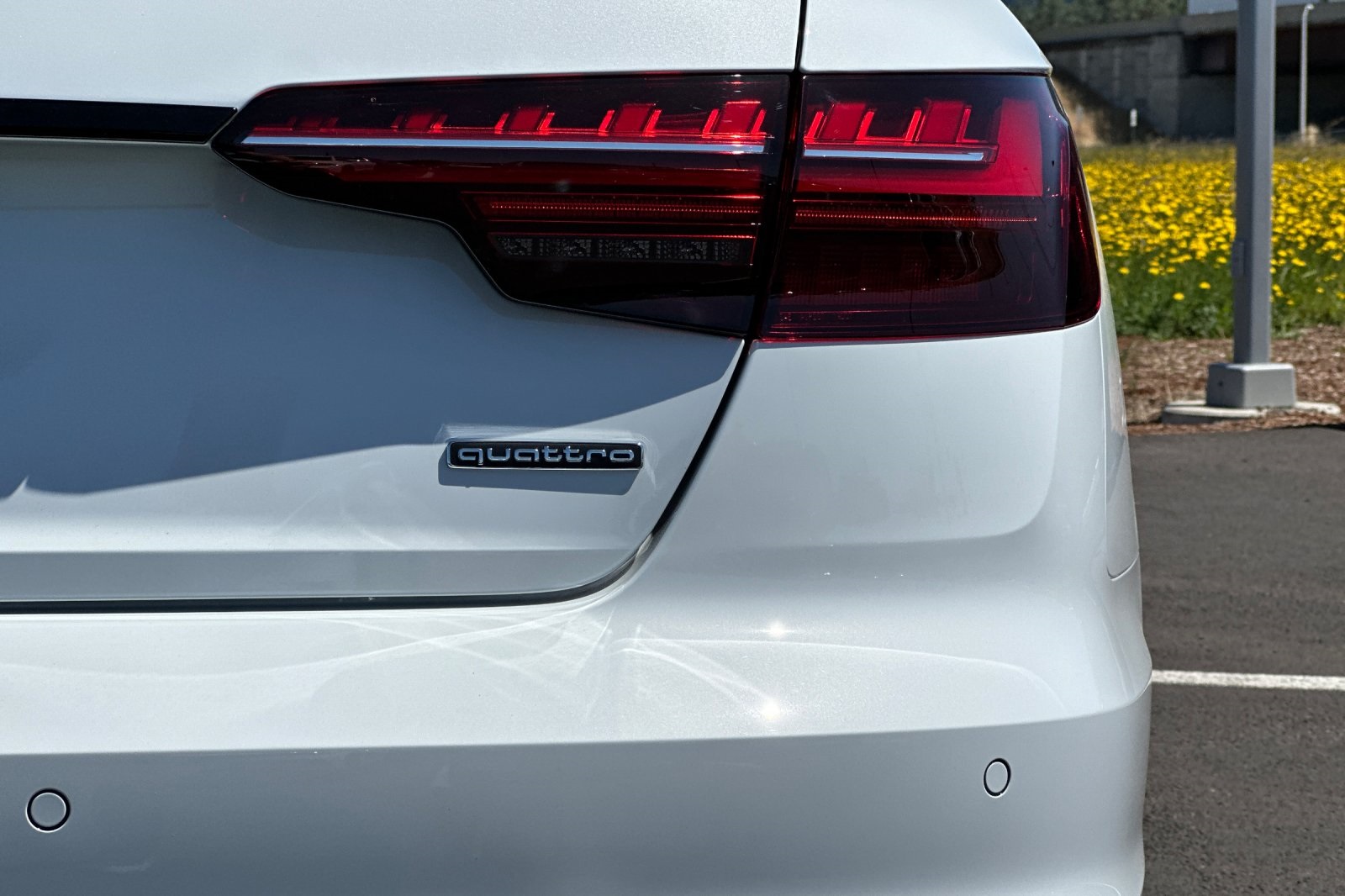 Vehicle image 24 of 25