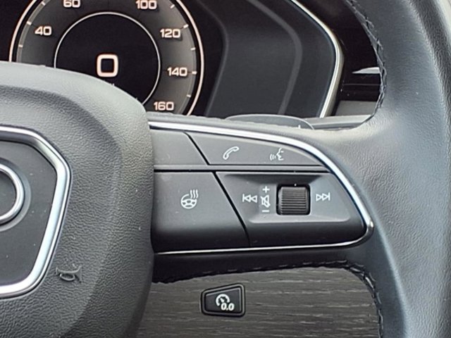 Vehicle image 20 of 32