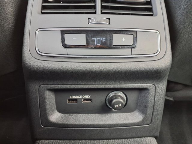 Vehicle image 31 of 32