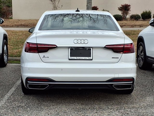 Vehicle image 3 of 32