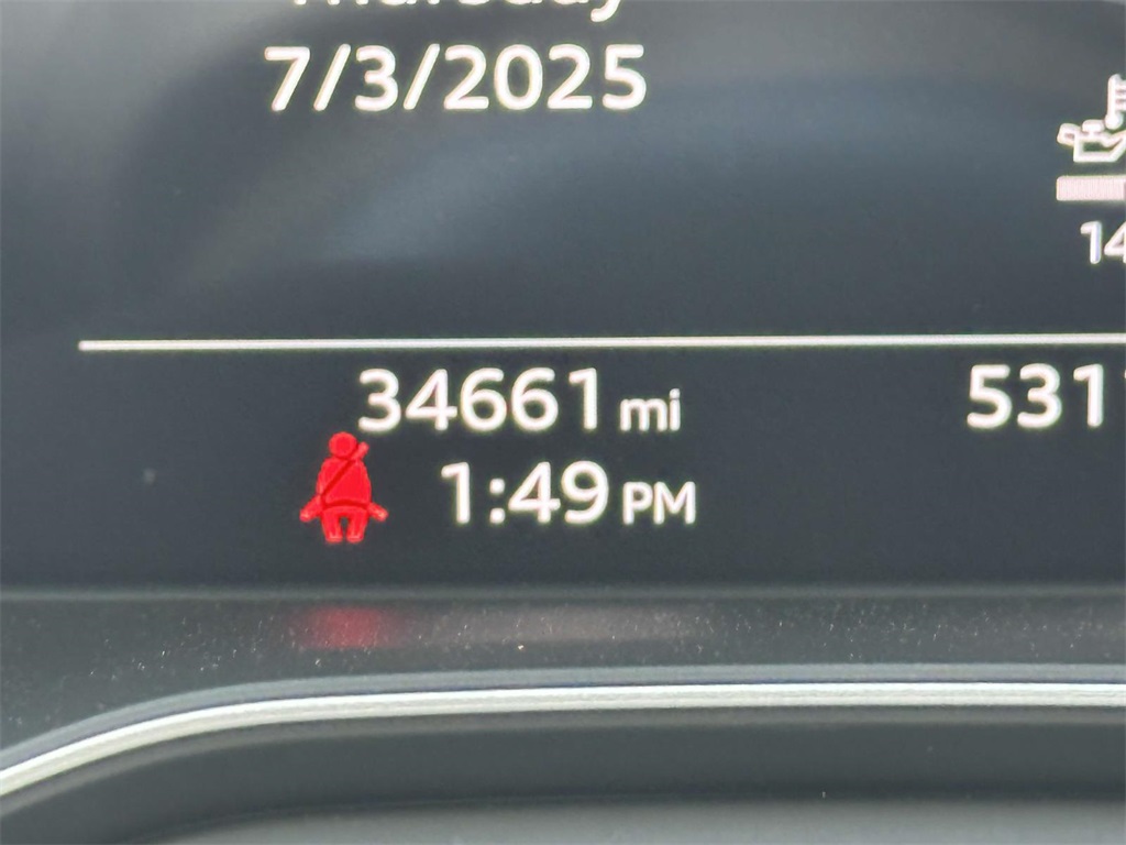 Vehicle image 11 of 34