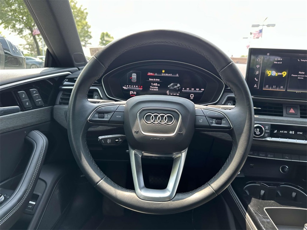 Vehicle image 9 of 34