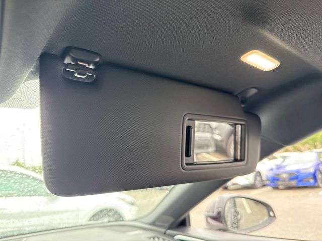 Vehicle image 25 of 35
