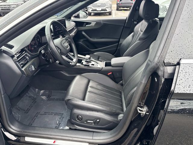 Vehicle image 14 of 35