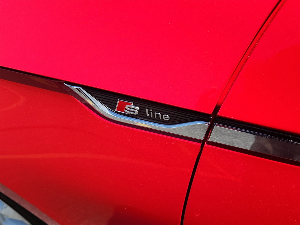 Vehicle image 20 of 34