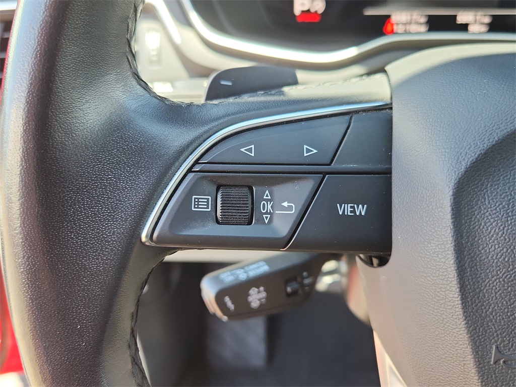 Vehicle image 23 of 34