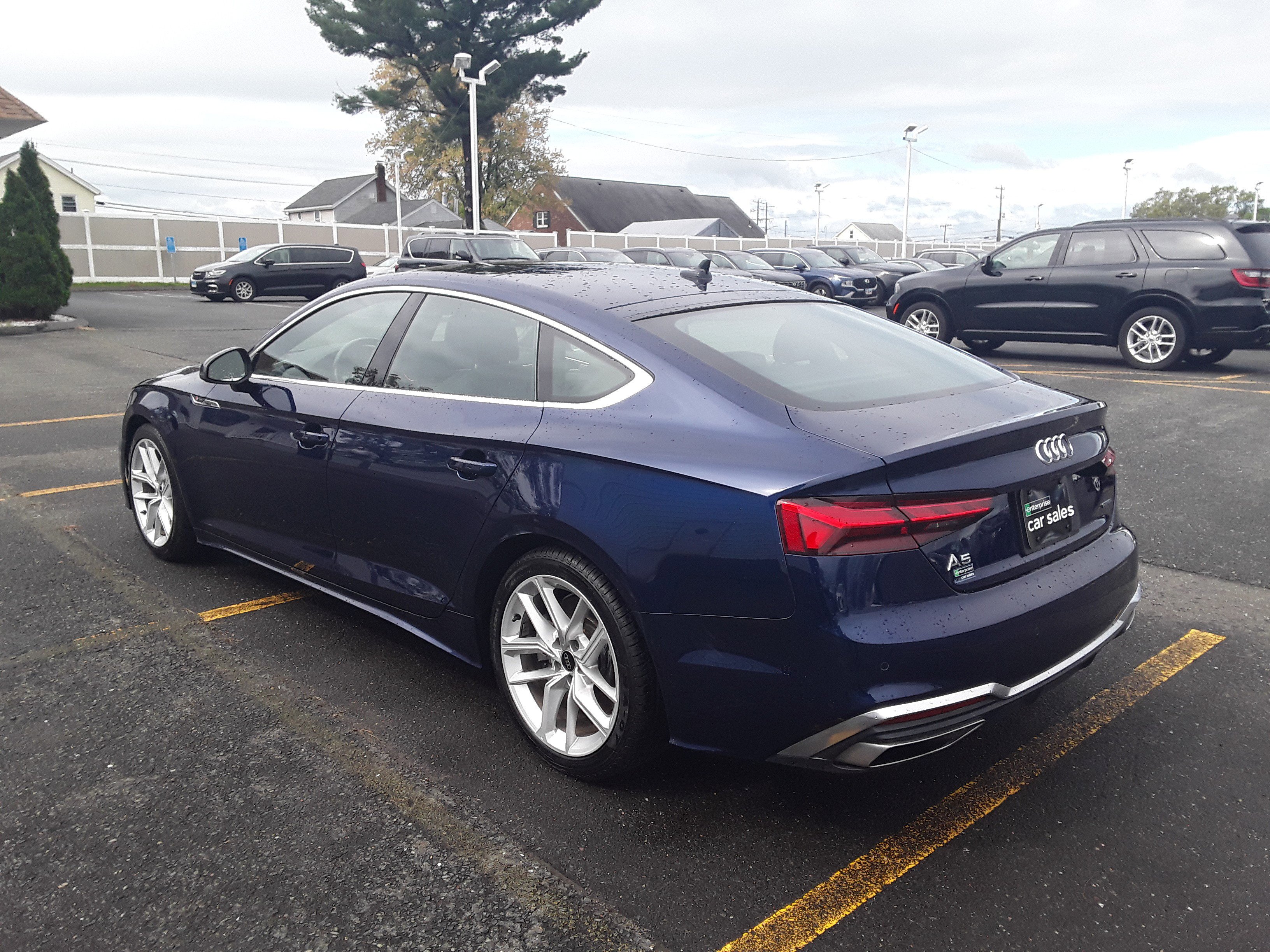 Vehicle image 6 of 22