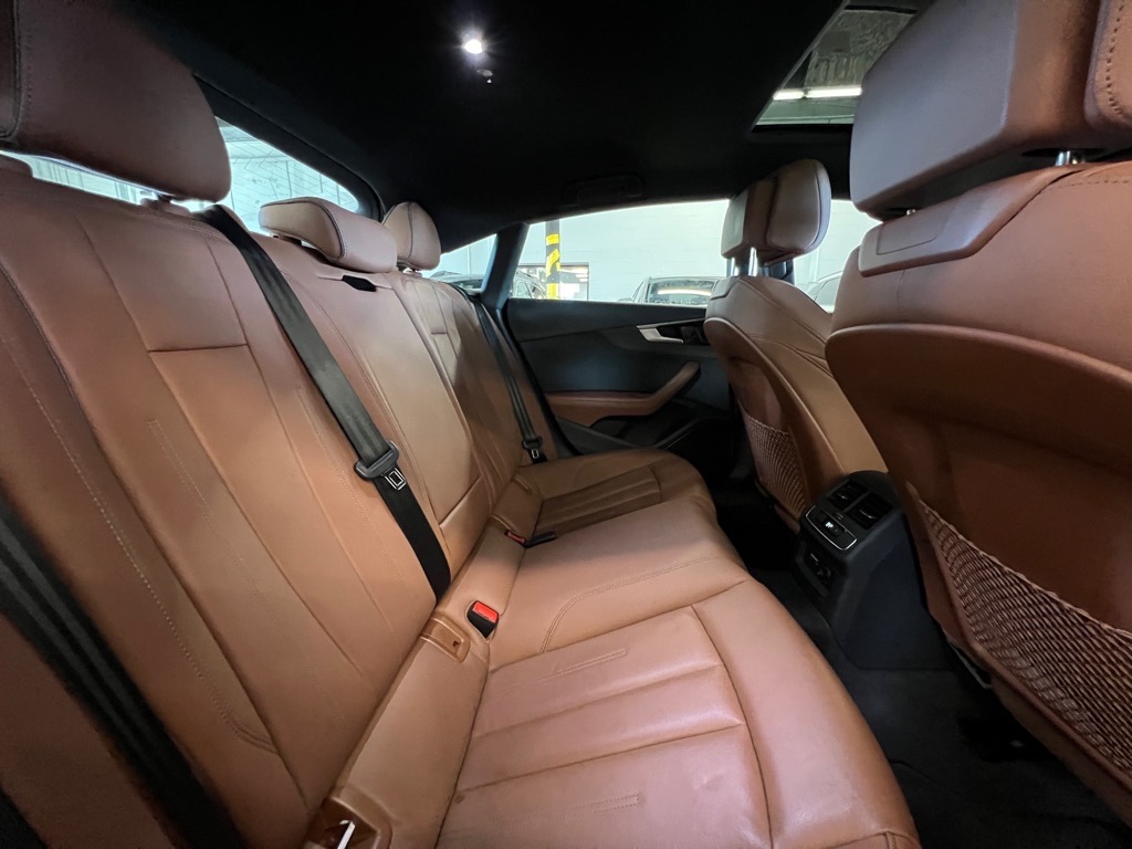 Vehicle image 22 of 27