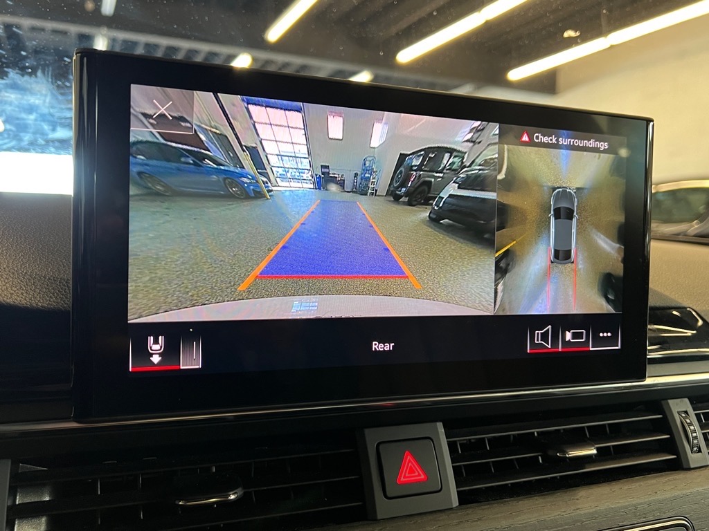 Vehicle image 15 of 27