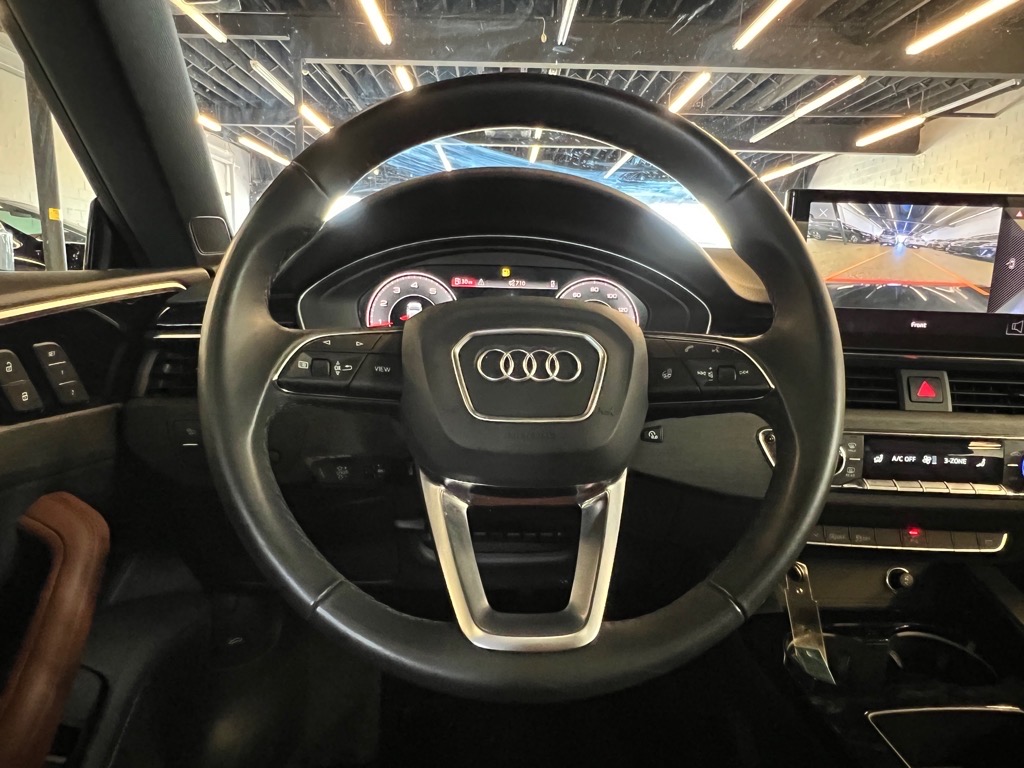 Vehicle image 10 of 27
