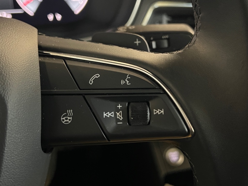 Vehicle image 12 of 27