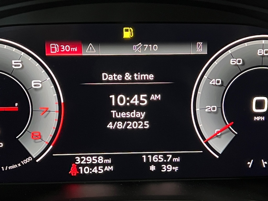 Vehicle image 13 of 27