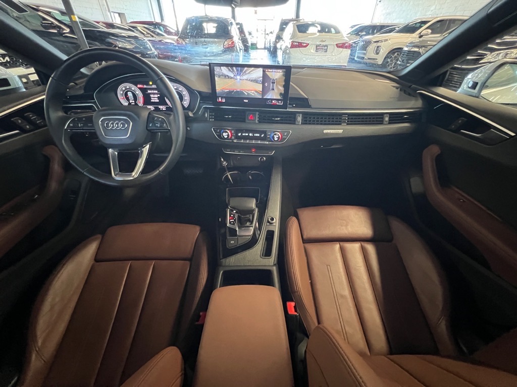 Vehicle image 21 of 27