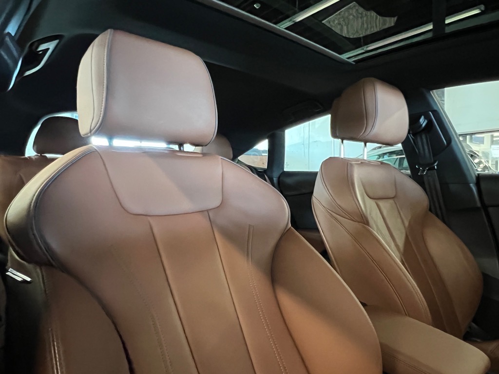 Vehicle image 24 of 27