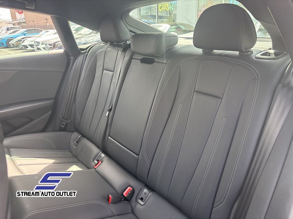 Vehicle image 23 of 37