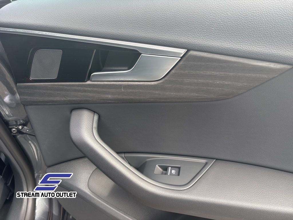 Vehicle image 16 of 37