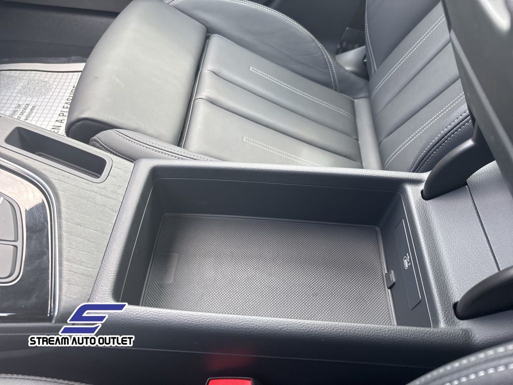 Vehicle image 35 of 37