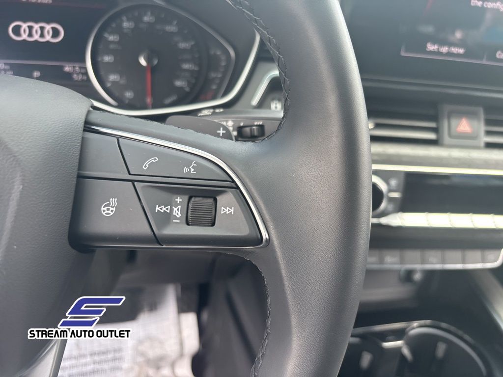 Vehicle image 29 of 37