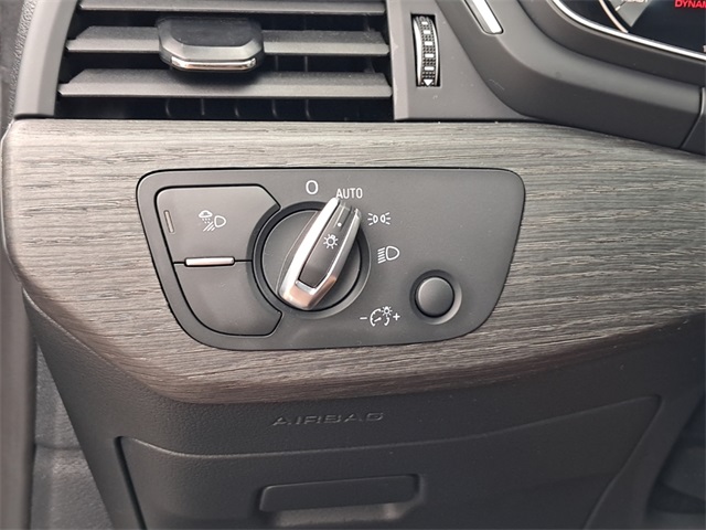 Vehicle image 12 of 27