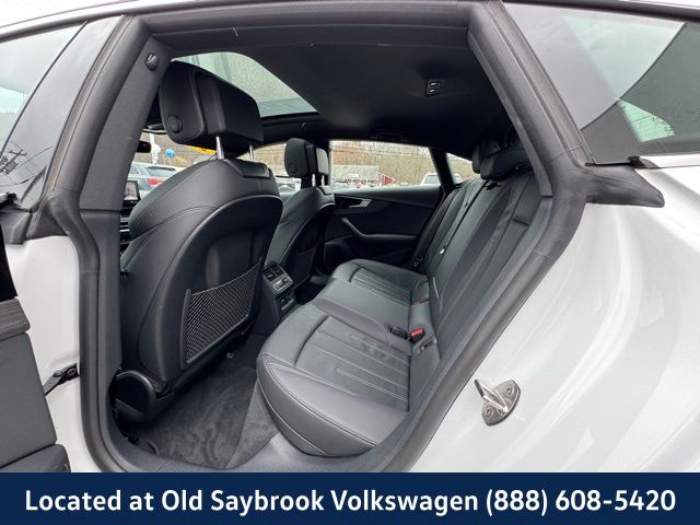 Vehicle image 15 of 39