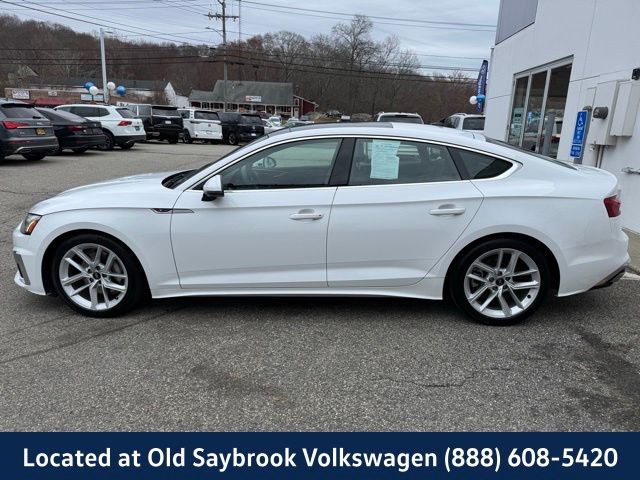 Vehicle image 9 of 39