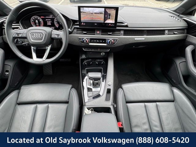 Vehicle image 32 of 39