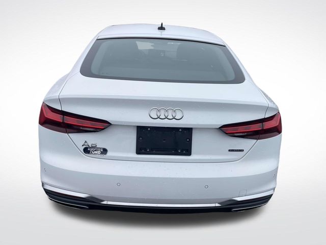 Vehicle image 8 of 32