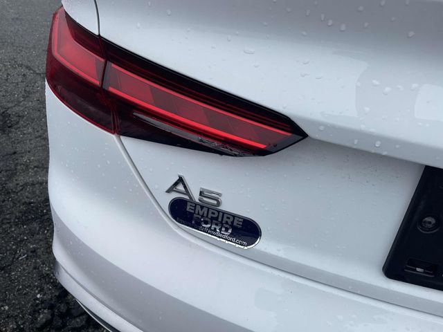 Vehicle image 9 of 32