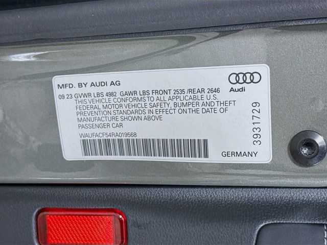 Vehicle image 32 of 32