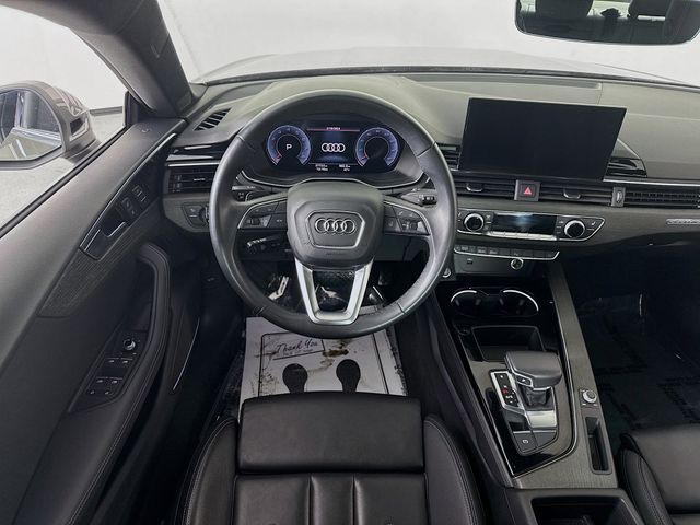 Vehicle image 22 of 32