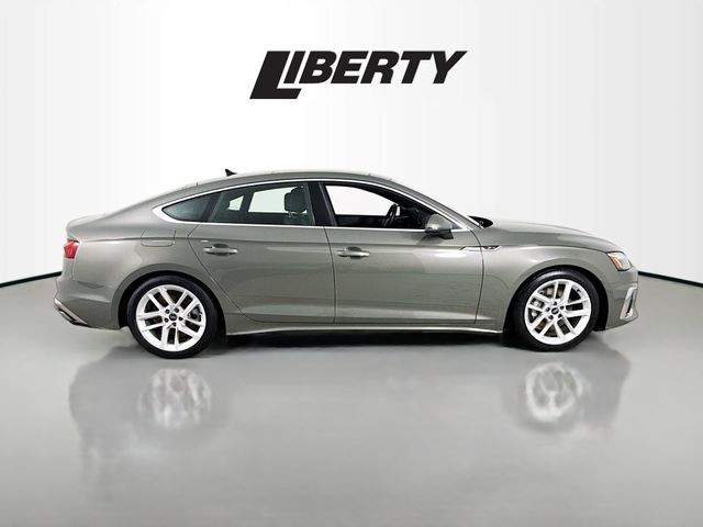 Vehicle image 4 of 32