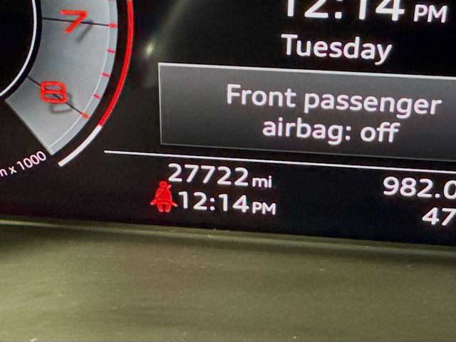 Vehicle image 12 of 32
