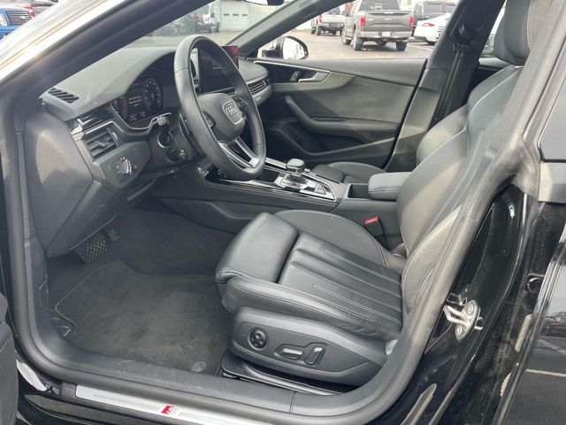 Vehicle image 19 of 36